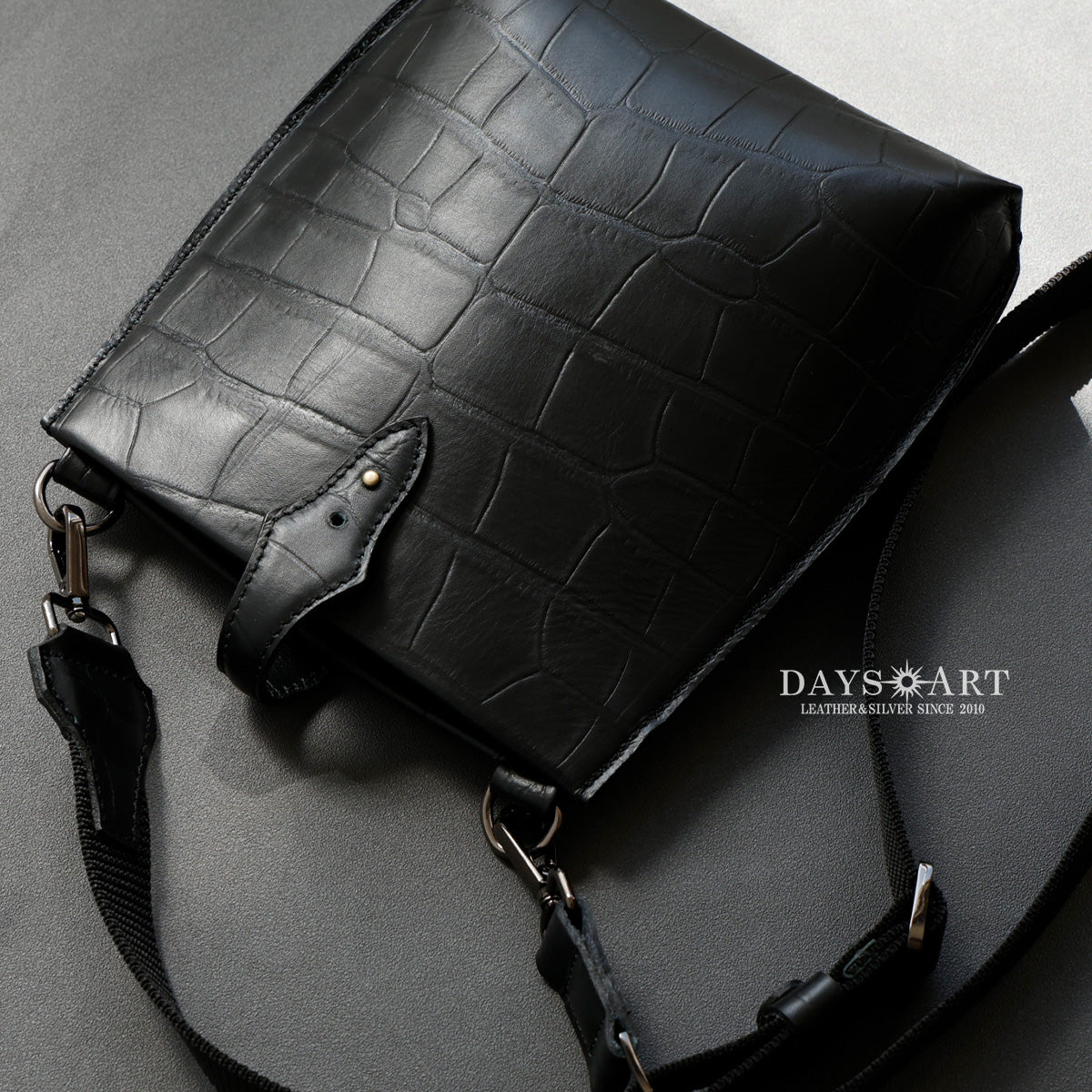 DAYSART クロコダイル型押し ショルダーポーチ lb353