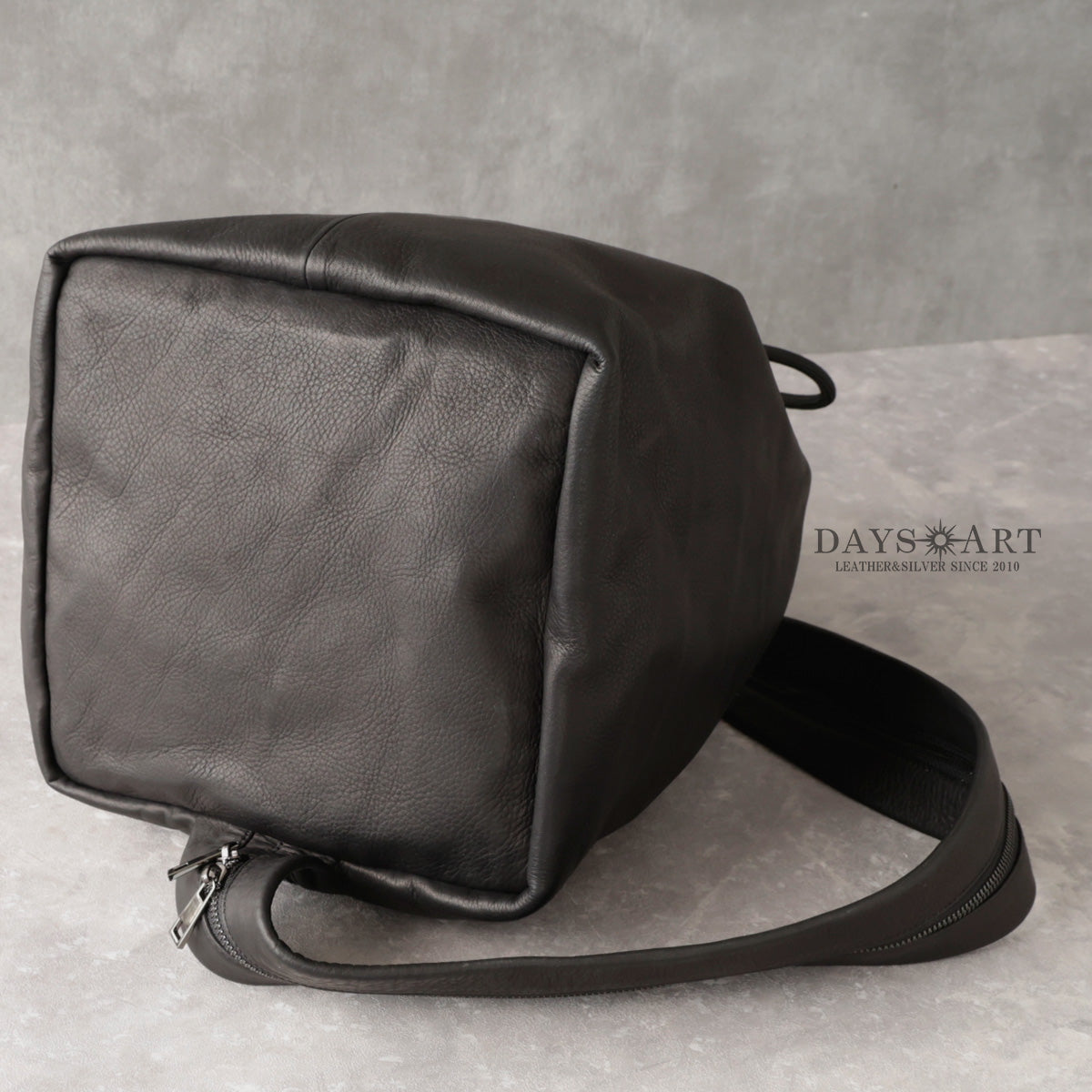DAYSART 本革 ドローストリング２WAYバッグ lb405
